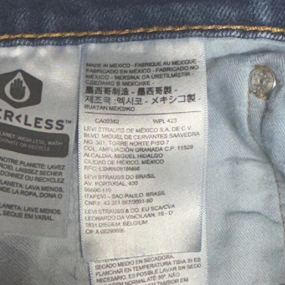 Levis levi 517